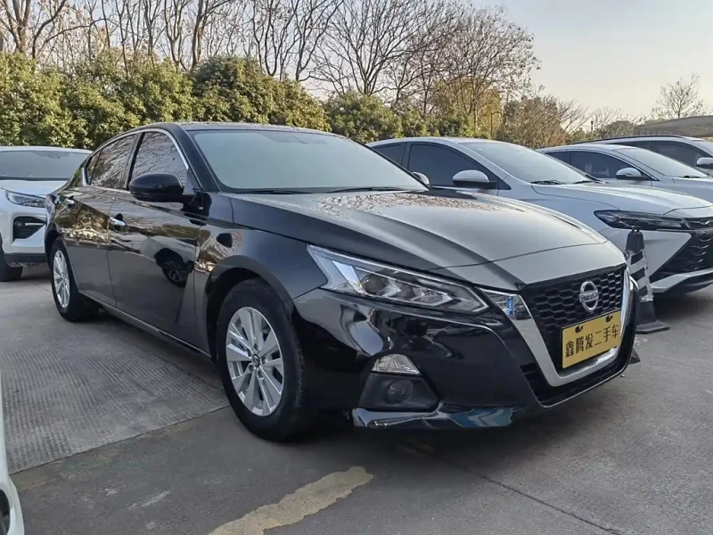 NISSAN TEANA