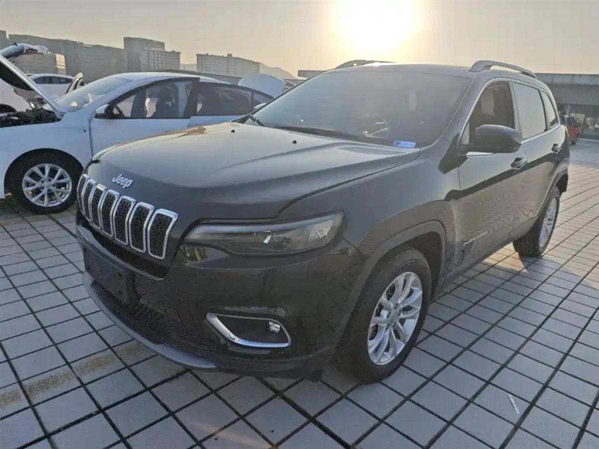 JEEP CHEROKEE  2020