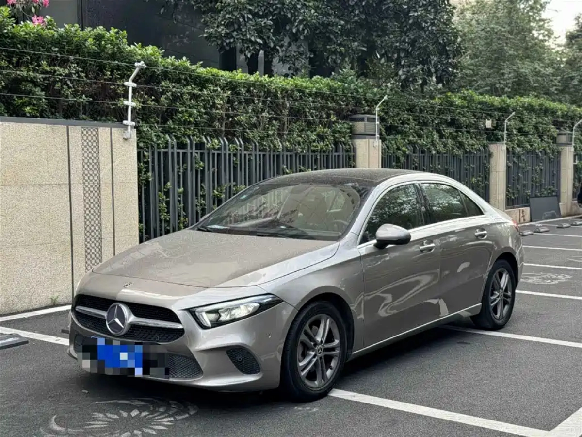 MERCEDES BENZ A-CLASS  2019