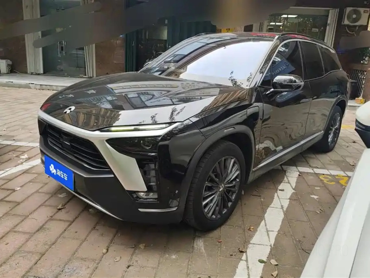 NIO ES8
