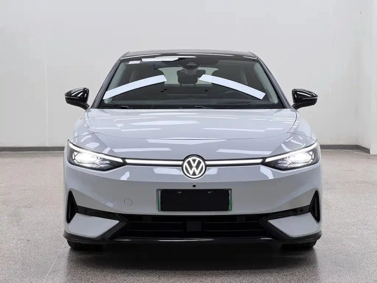 VOLKSWAGEN ID.7 VIZZION