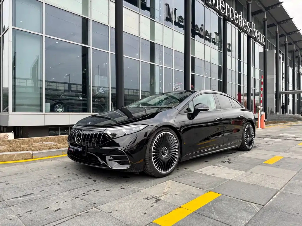 MERCEDES BENZ EQS AMG