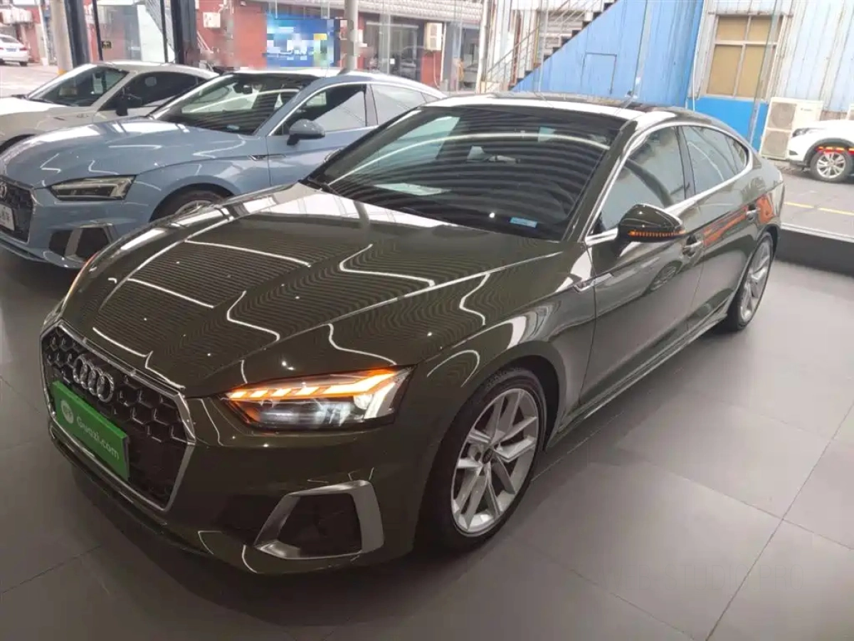 AUDI A5  2024