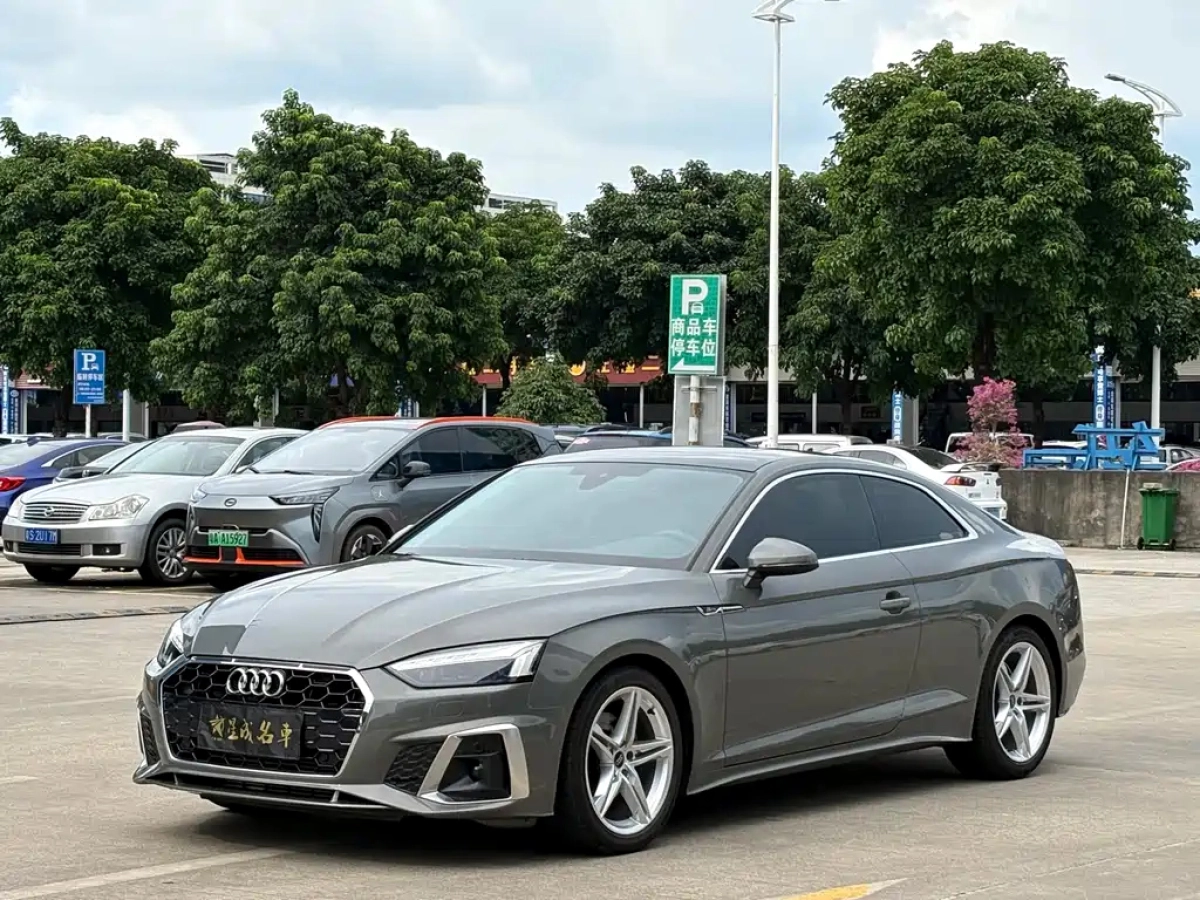AUDI A5  2024