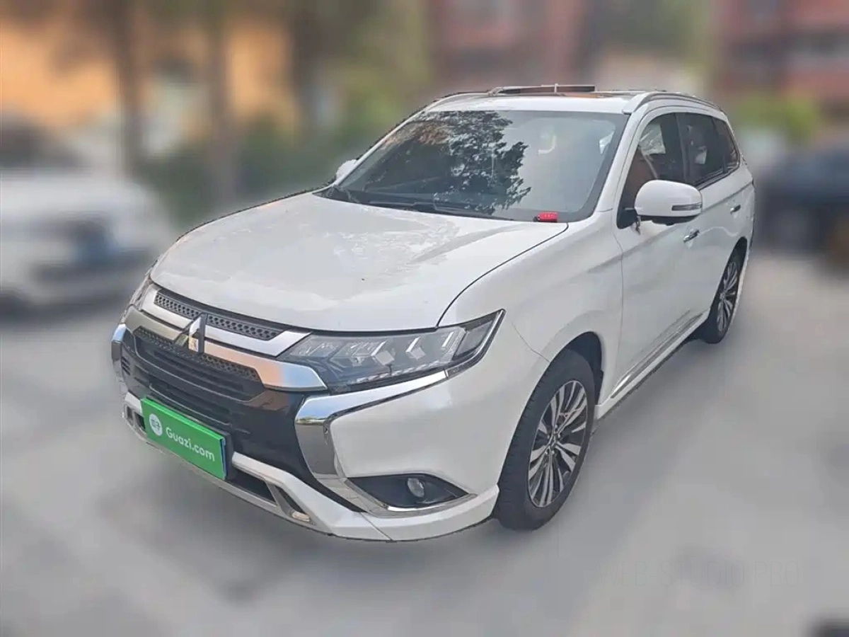 MITSUBISHI OUTLANDER  2021