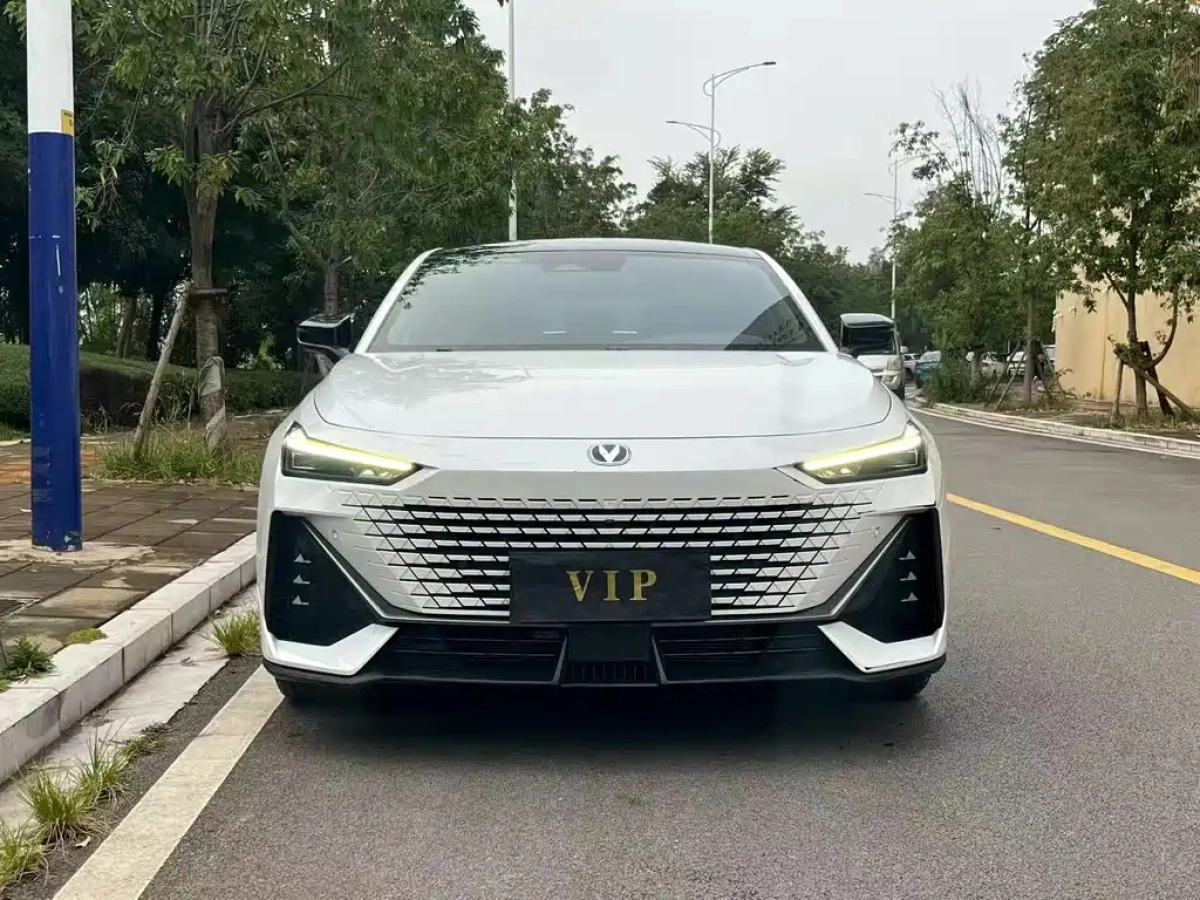 CHANGAN UNI-V