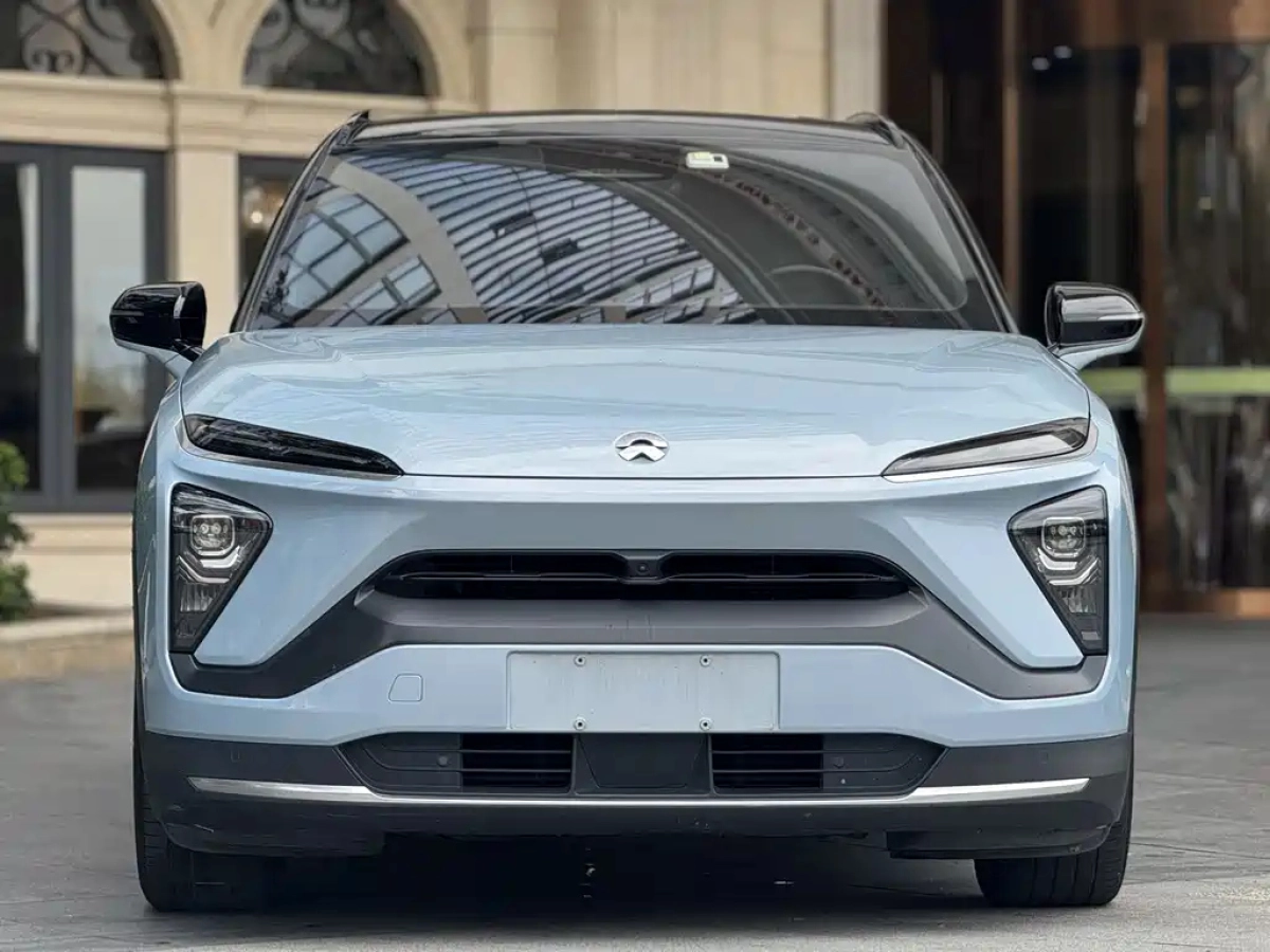 NIO ES6