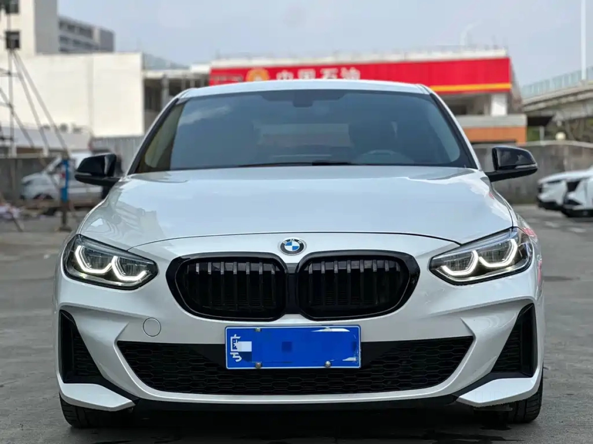 BMW 1-SERIES