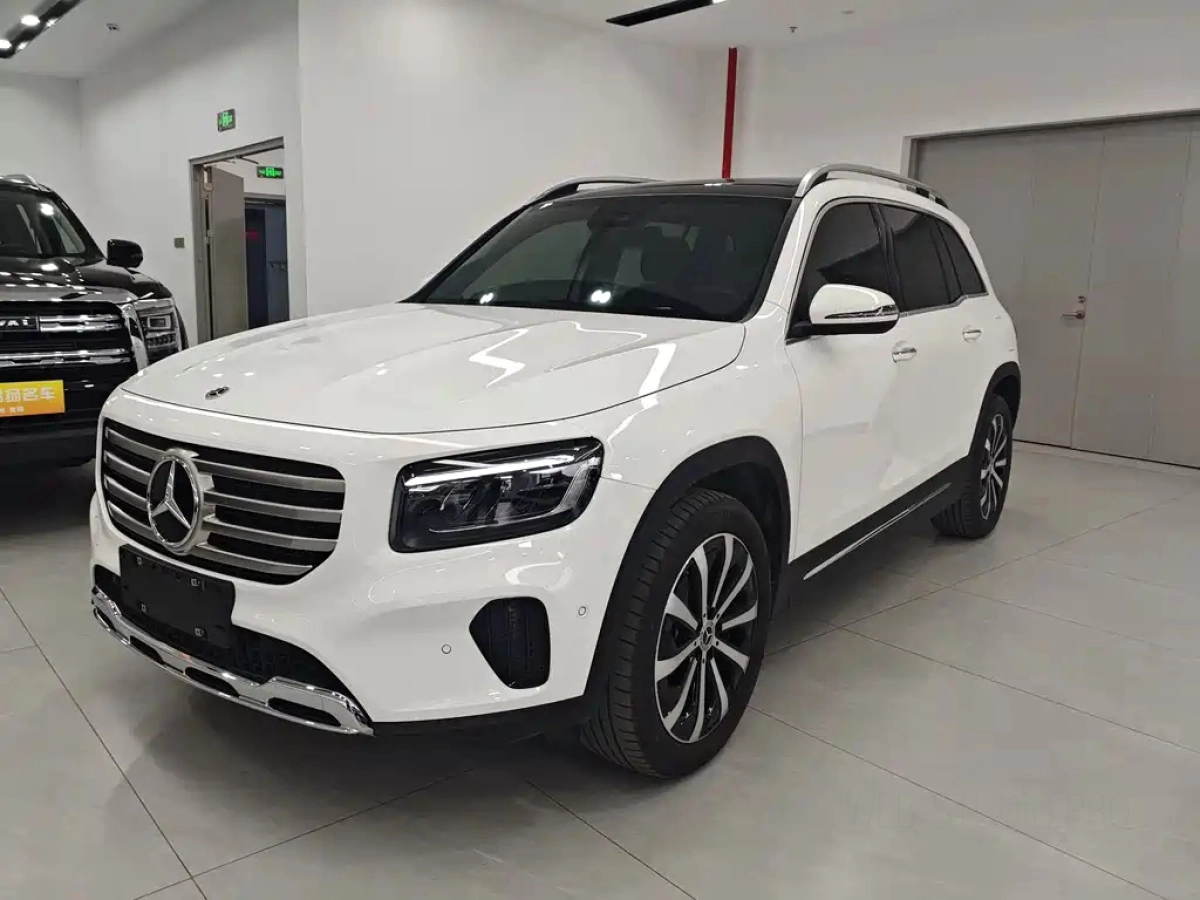 MERCEDES BENZ GLB