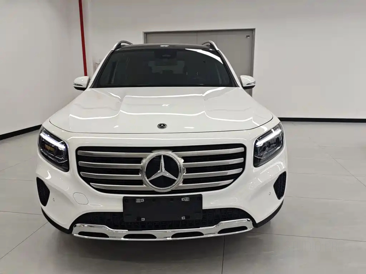 MERCEDES BENZ GLB