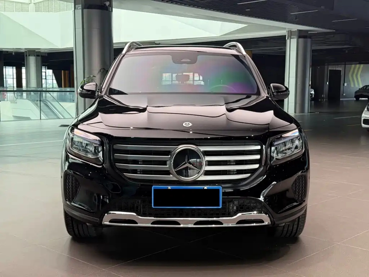 MERCEDES BENZ GLB