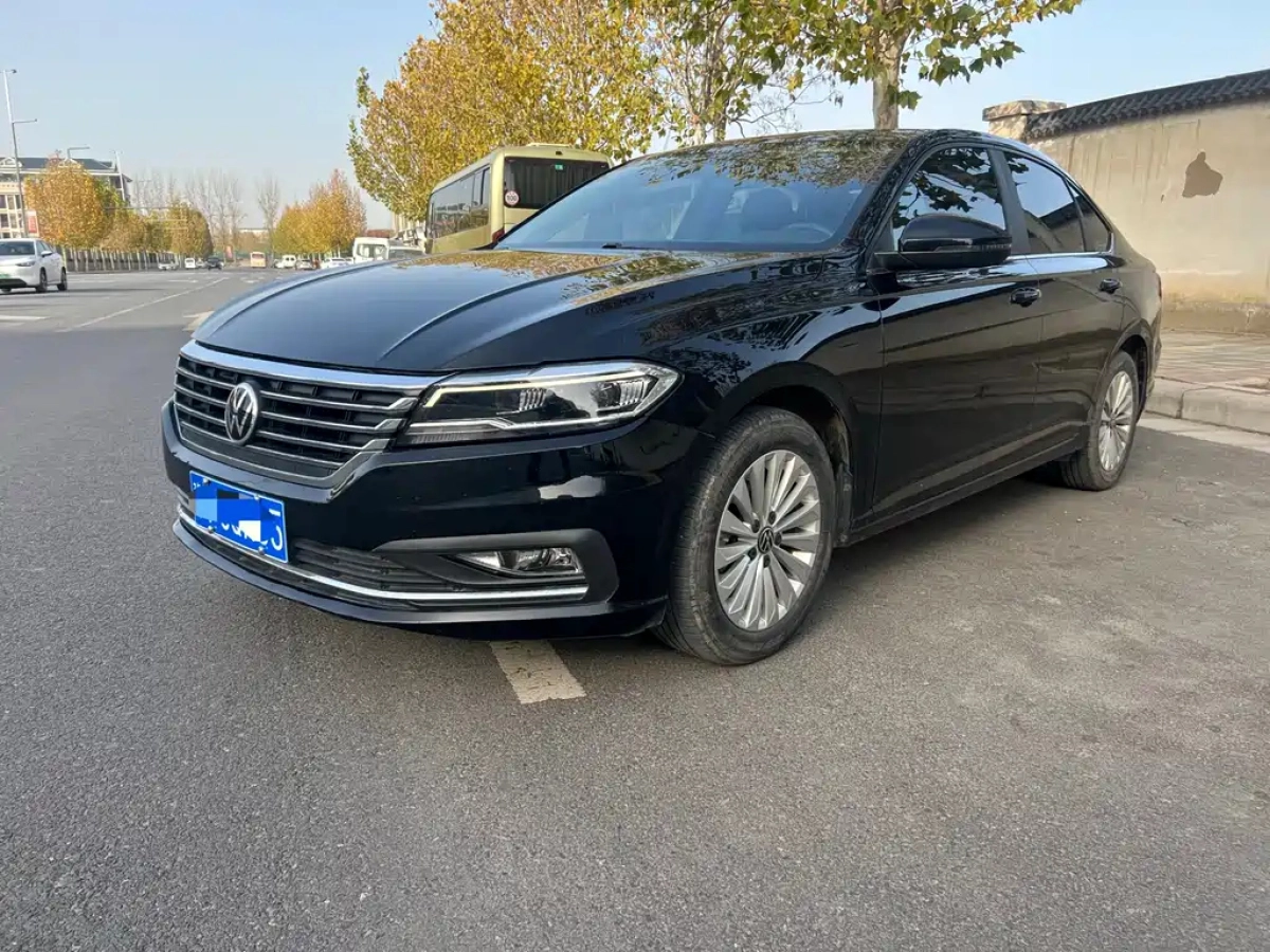 VOLKSWAGEN LAVIDA  2022