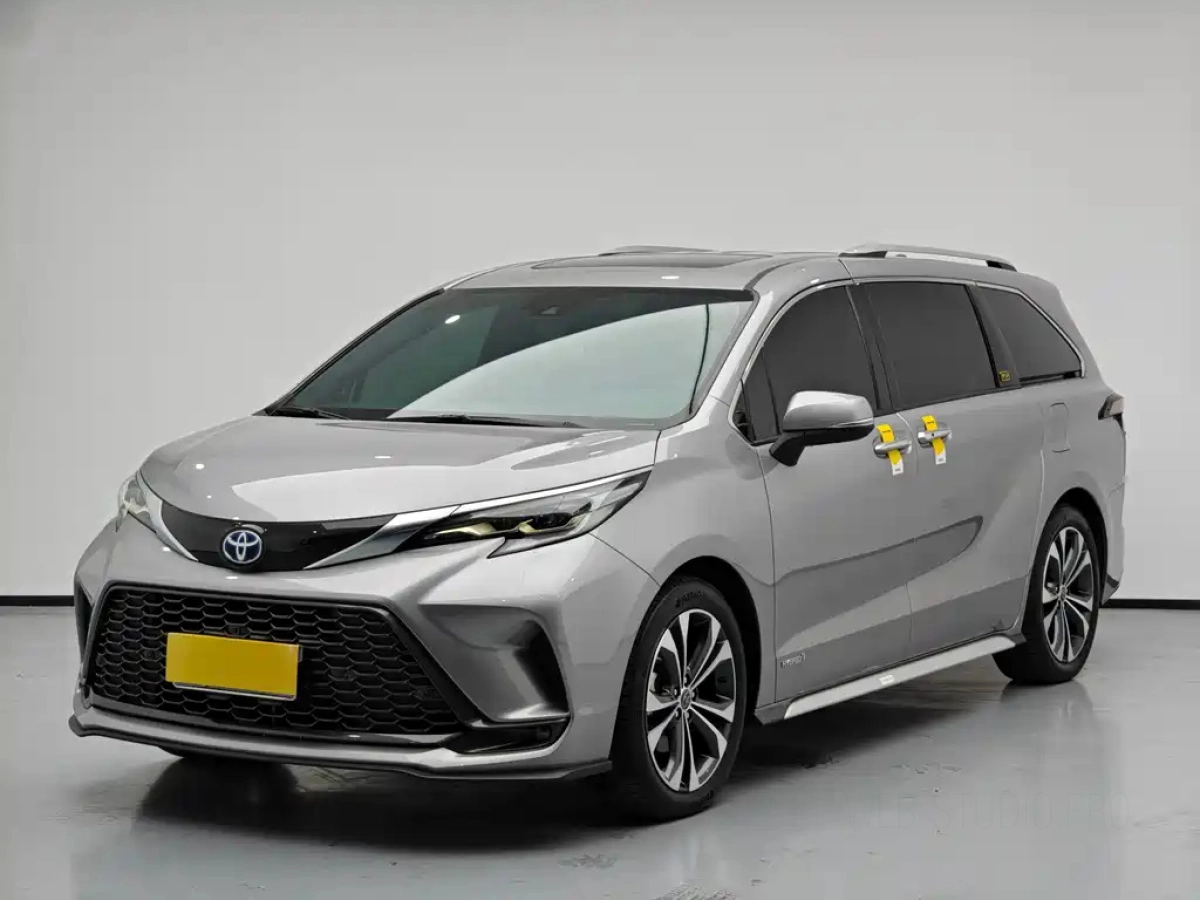 TOYOTA GRANVIA  2023