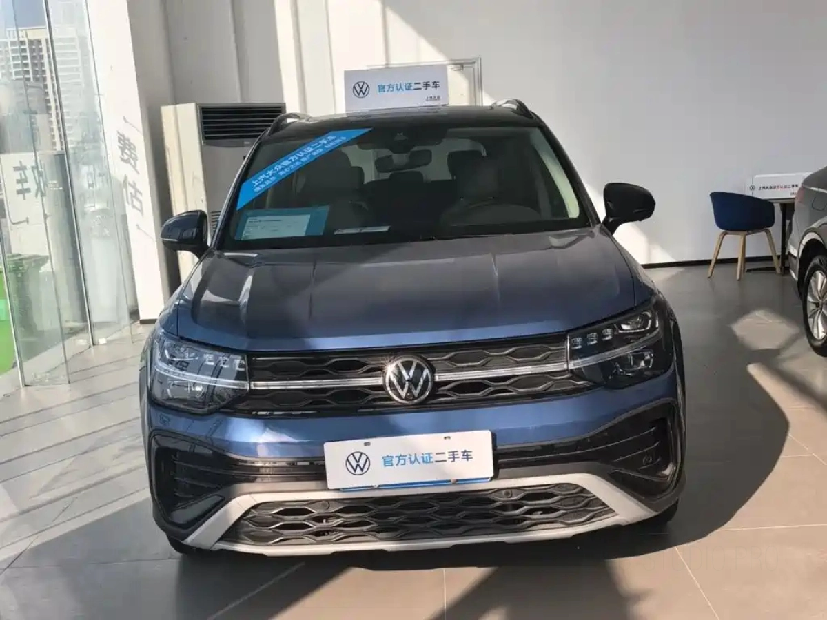 VOLKSWAGEN THARU