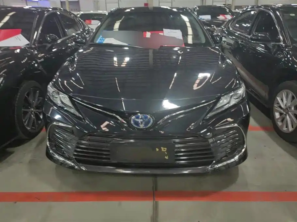 TOYOTA CAMRY