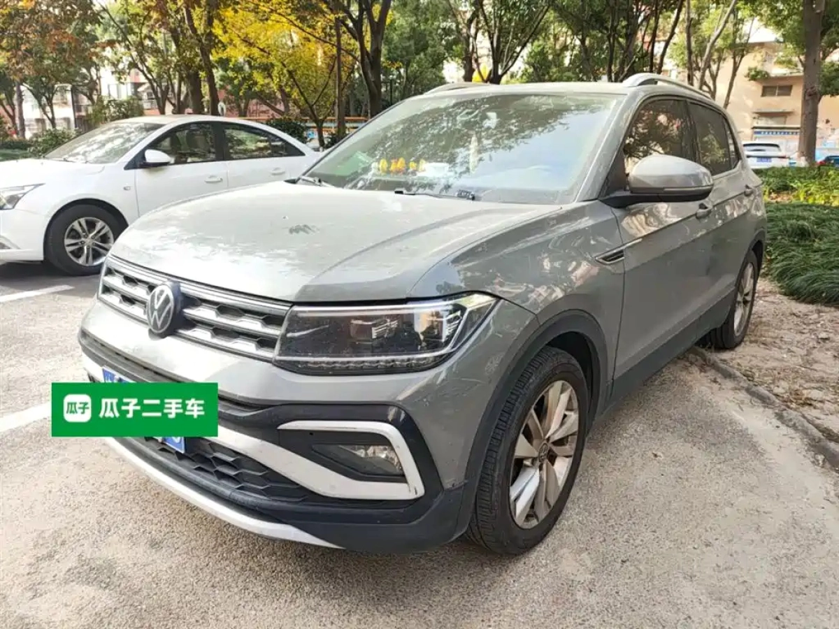 VOLKSWAGEN T-CROSS