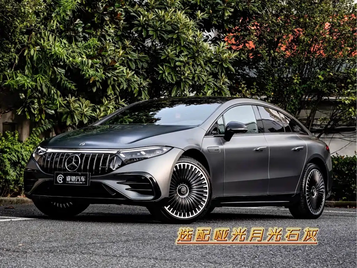 MERCEDES BENZ EQS AMG  2024