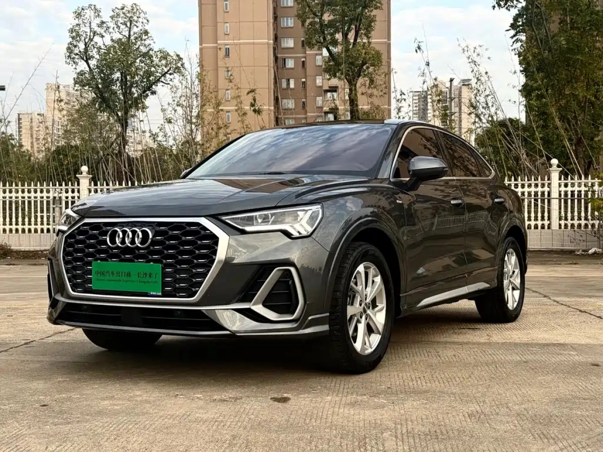 AUDI Q3 SPORTBACK