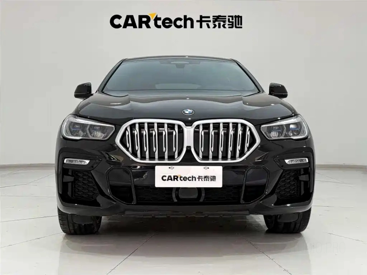 BMW X6  2021