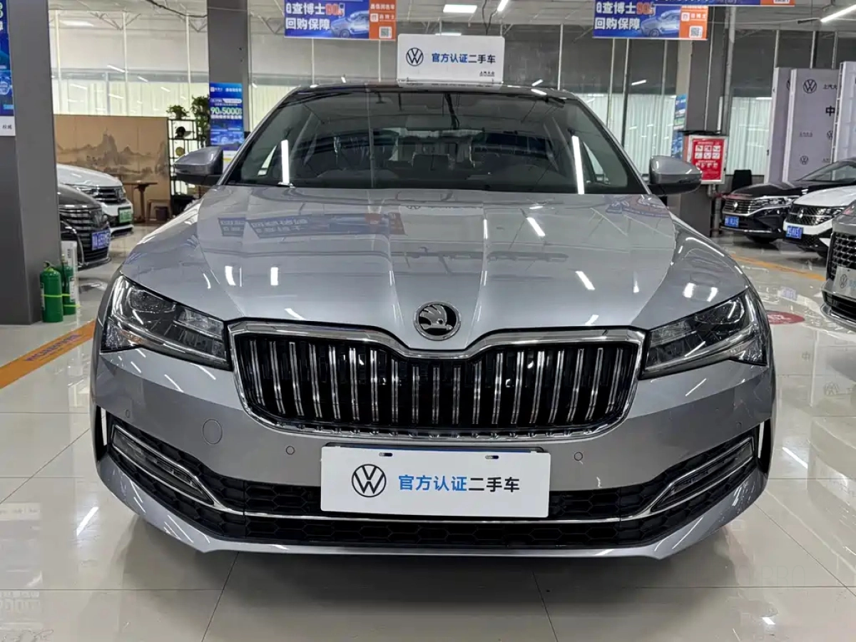 SKODA SUPERB