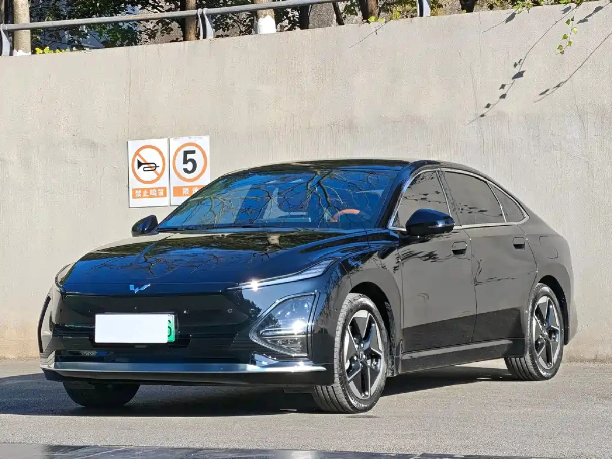 SGMW WULING STARLIGHT