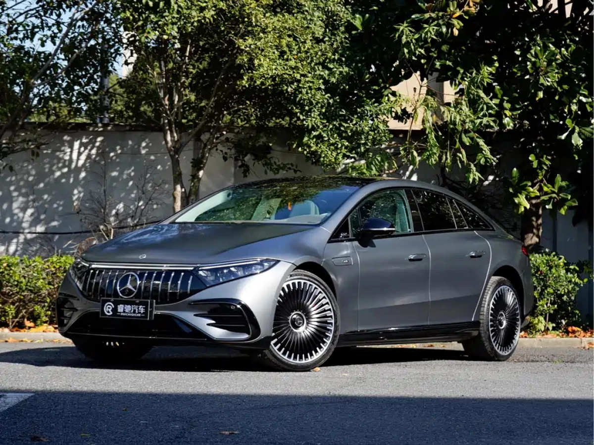 MERCEDES BENZ EQS AMG