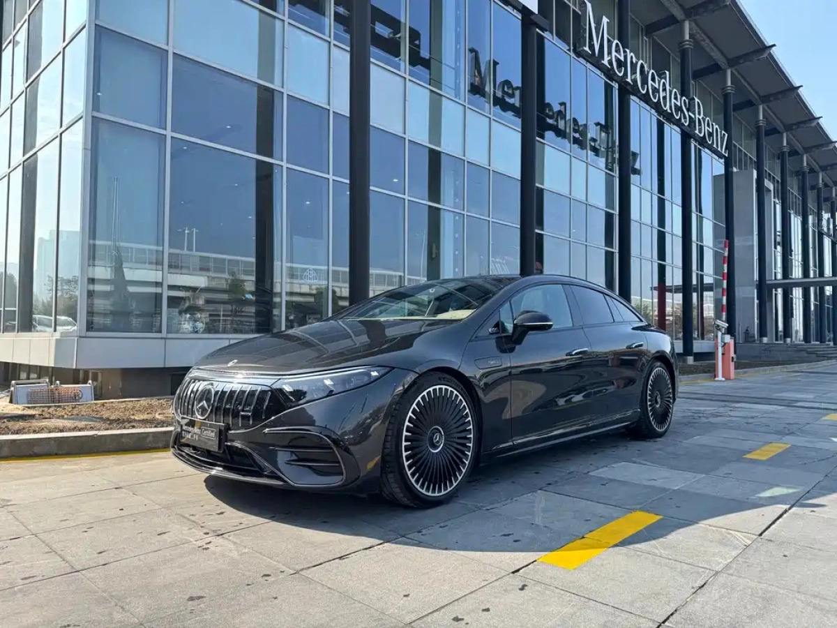 MERCEDES BENZ EQS AMG