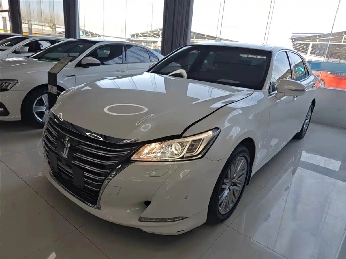 TOYOTA CROWN  2019