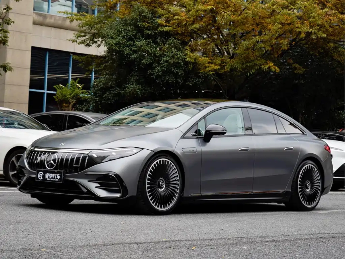 MERCEDES BENZ EQS AMG