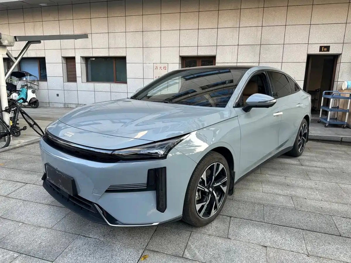 GEELY GALAXY GALAXY L6  2023