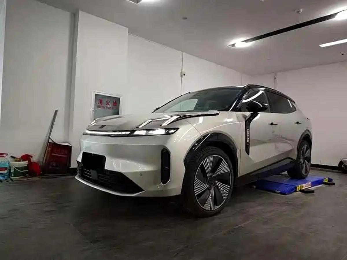 LYNK&CO 08 NEW ENERGY