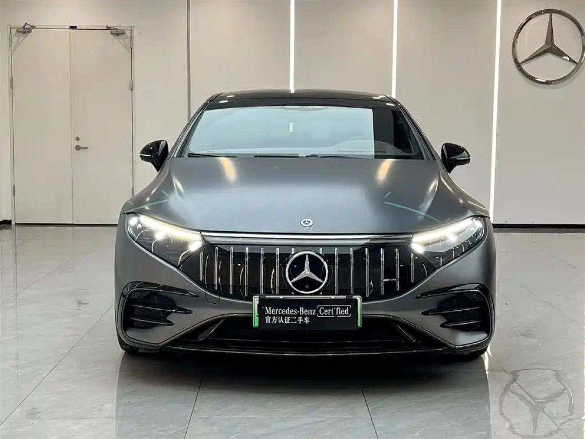 MERCEDES BENZ EQS AMG