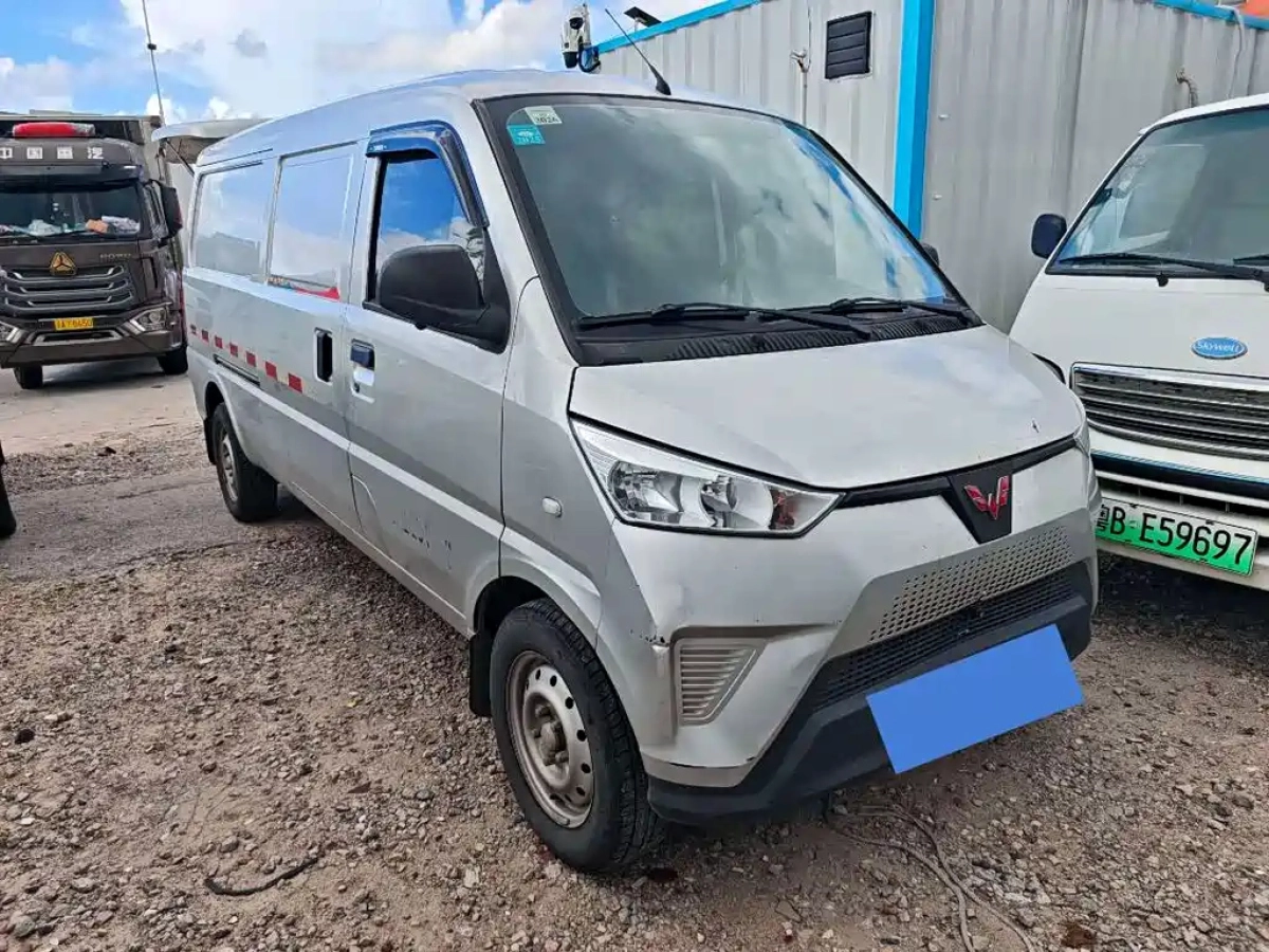 SGMW WULING EV50