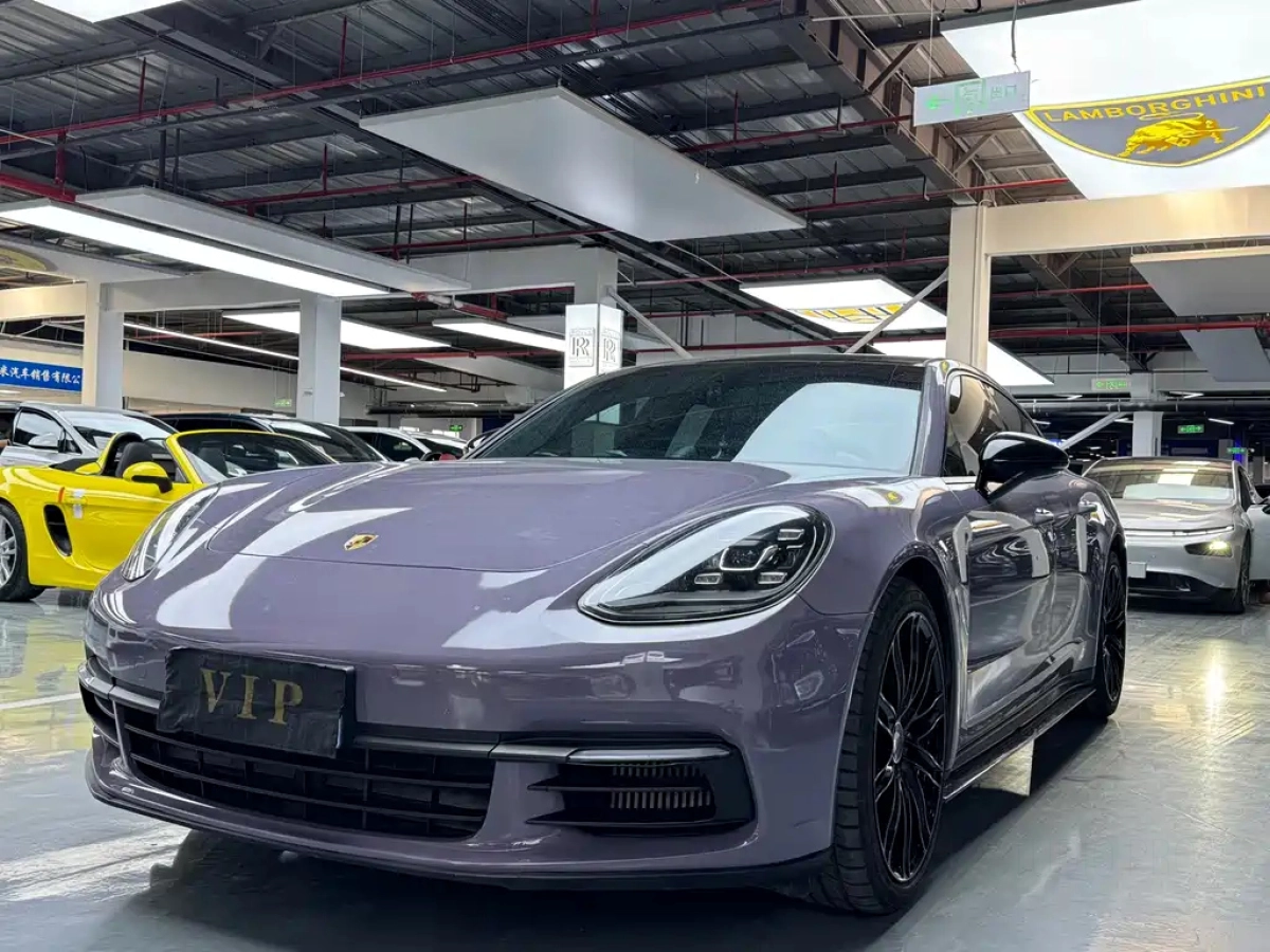 PORSCHE PANAMERA  2019