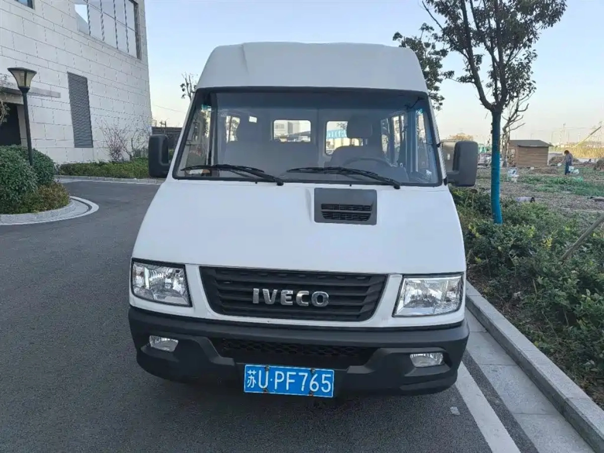 IVECO POWER DAILY