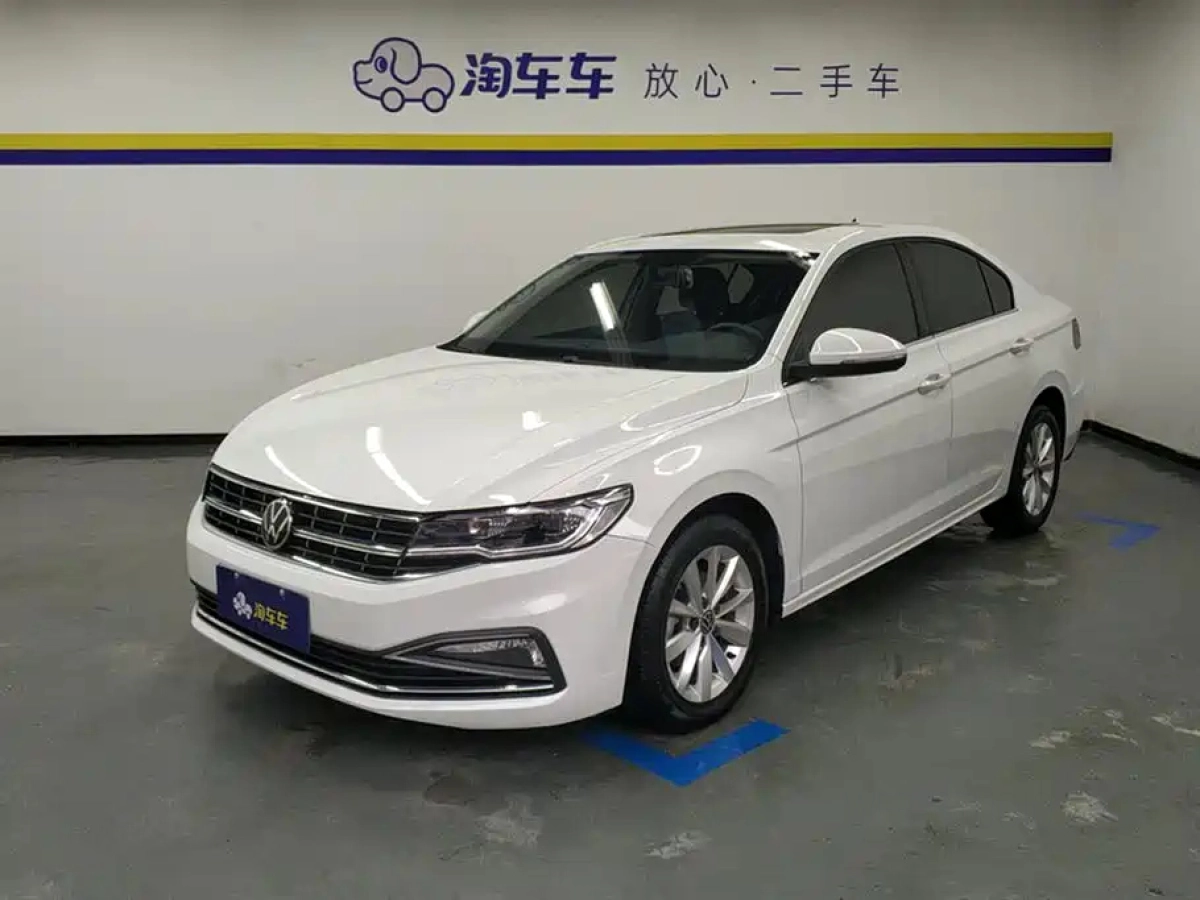 VOLKSWAGEN BORA  2021