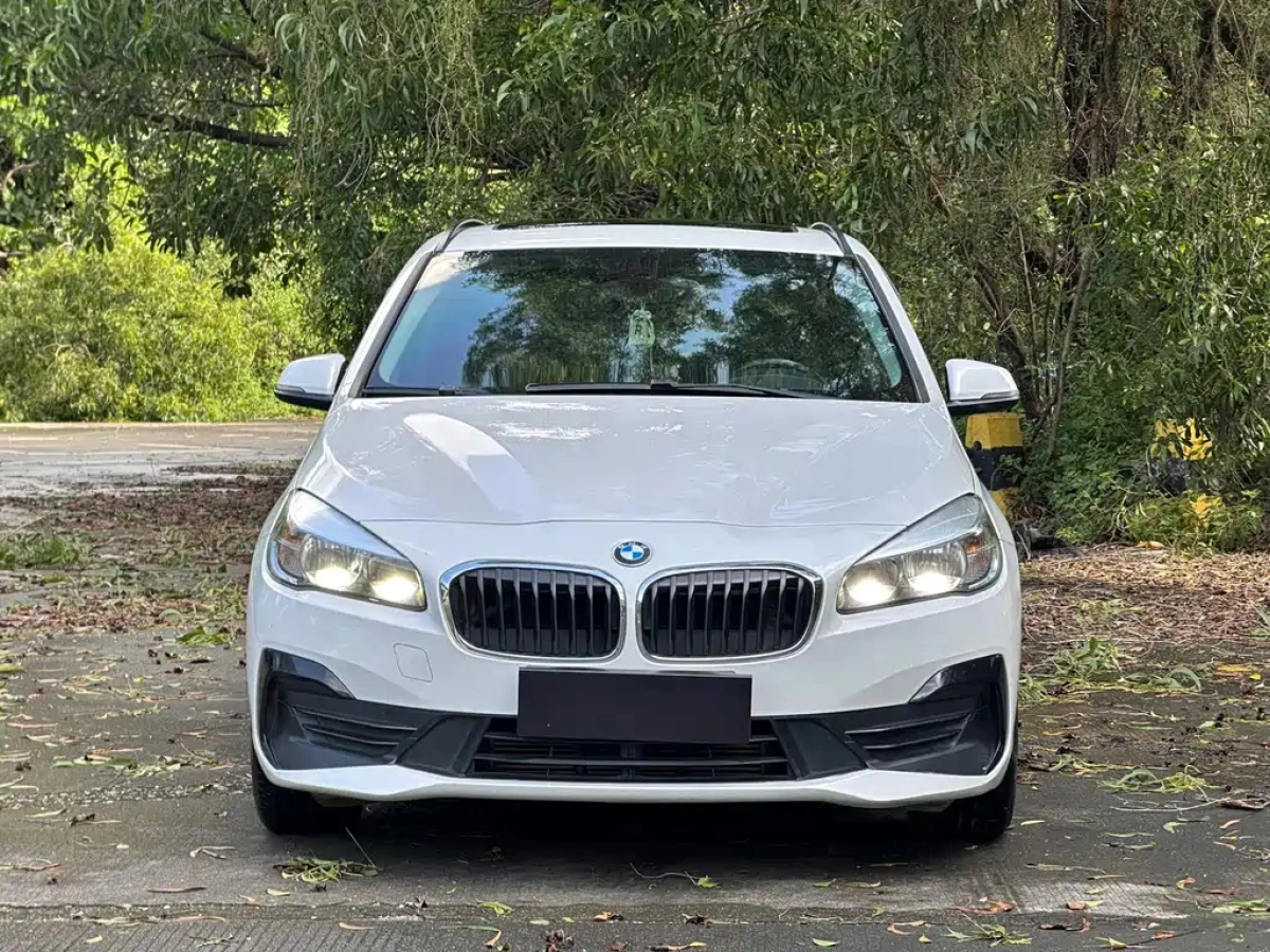 BMW 2-SERIES STATION WAGON
