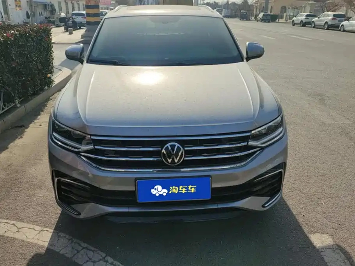 VOLKSWAGEN TIGUAN X