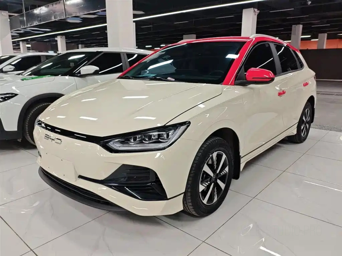 BYD E2