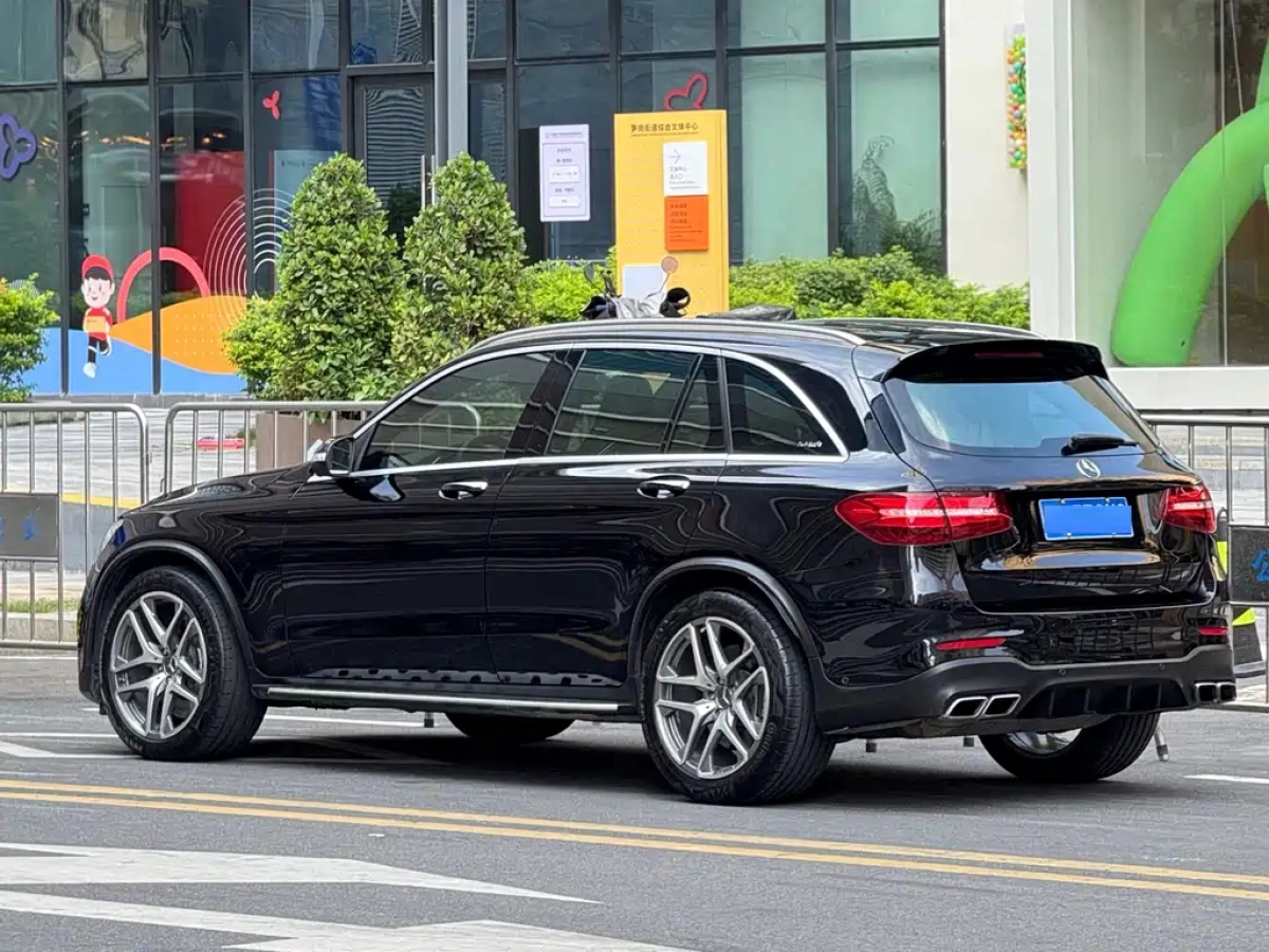 MERCEDES BENZ GLC AMG
