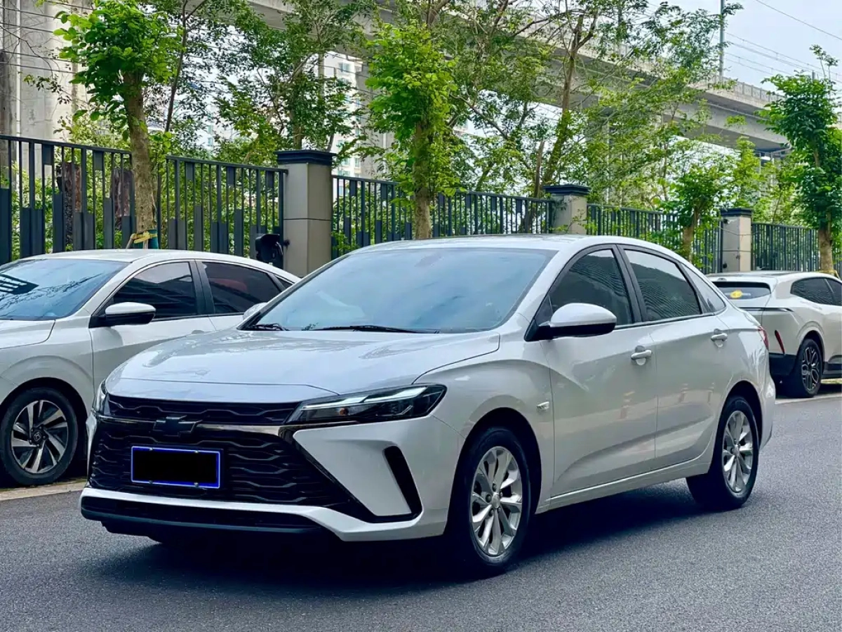 CHEVROLET CRUZE  2025