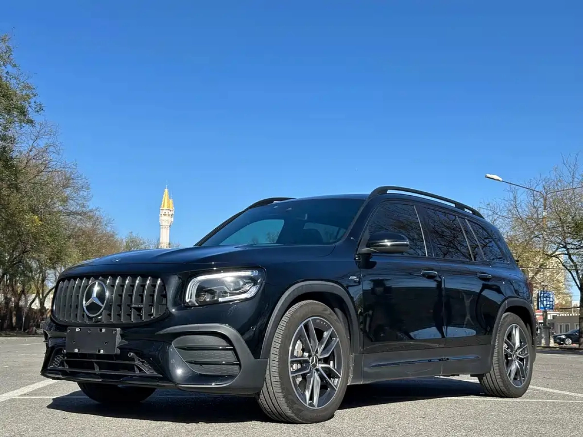 MERCEDES BENZ GLB AMG  2022