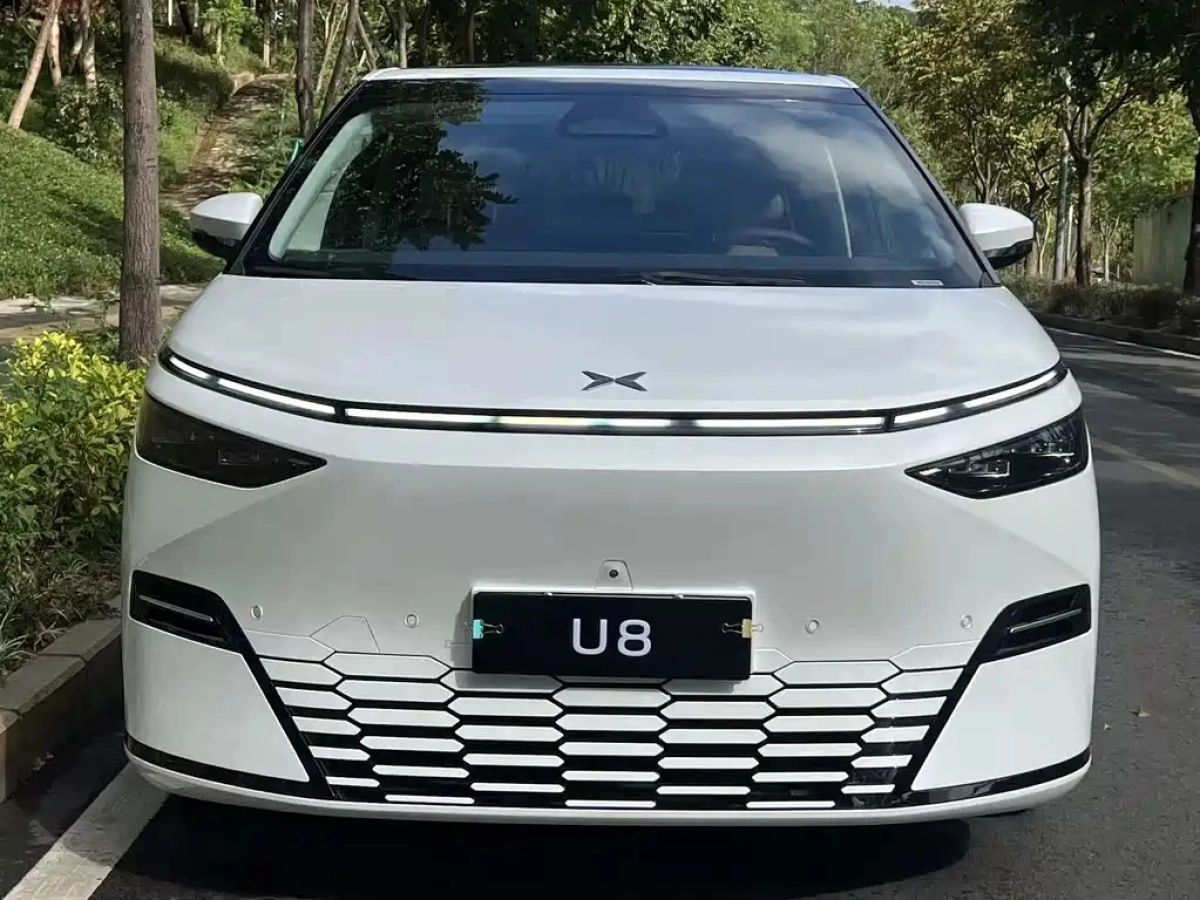 XPENG MOTORS X9