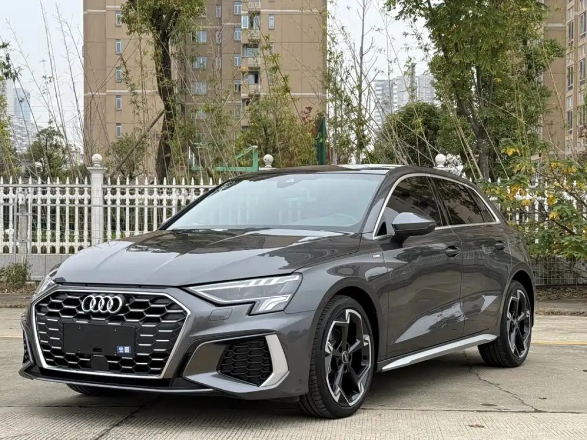 AUDI A3  2022