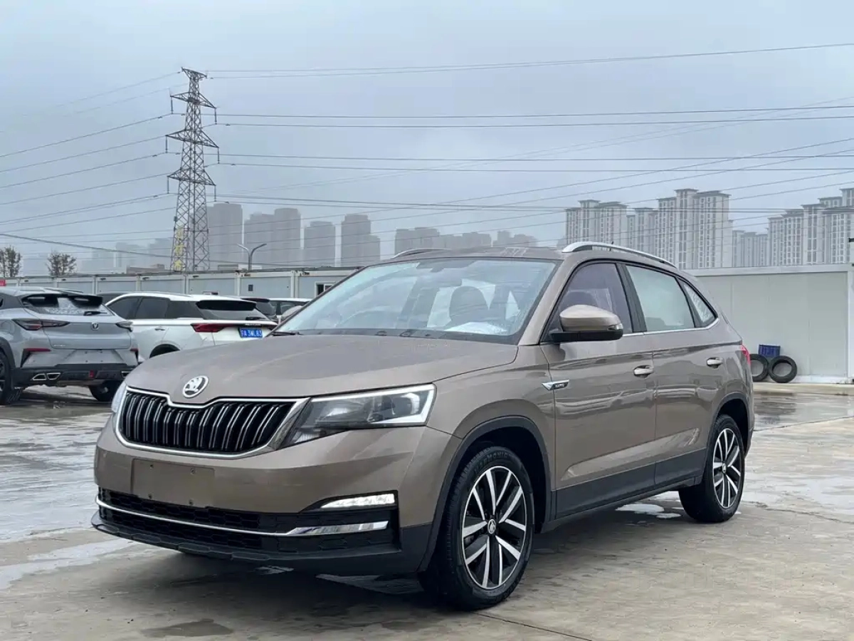 SKODA KAMIQ  2021