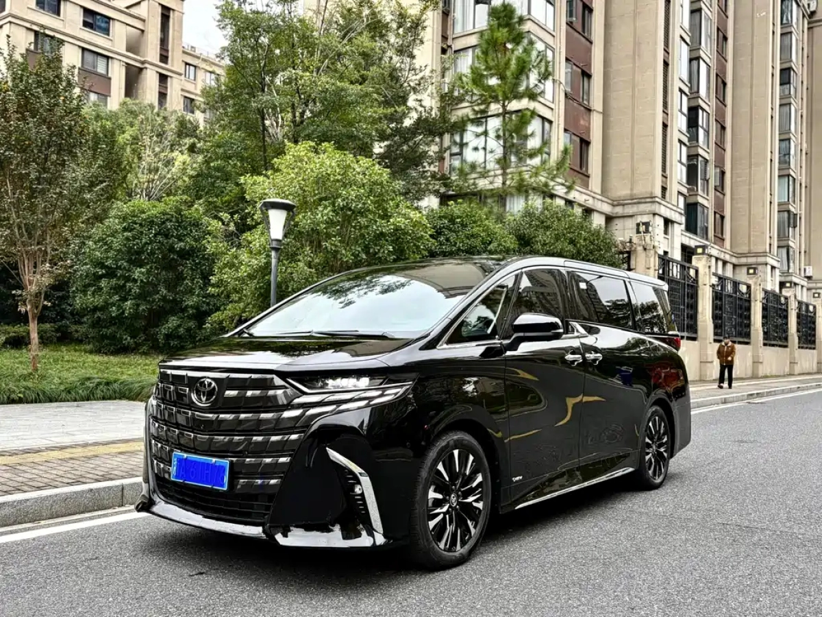 TOYOTA ALPHARD