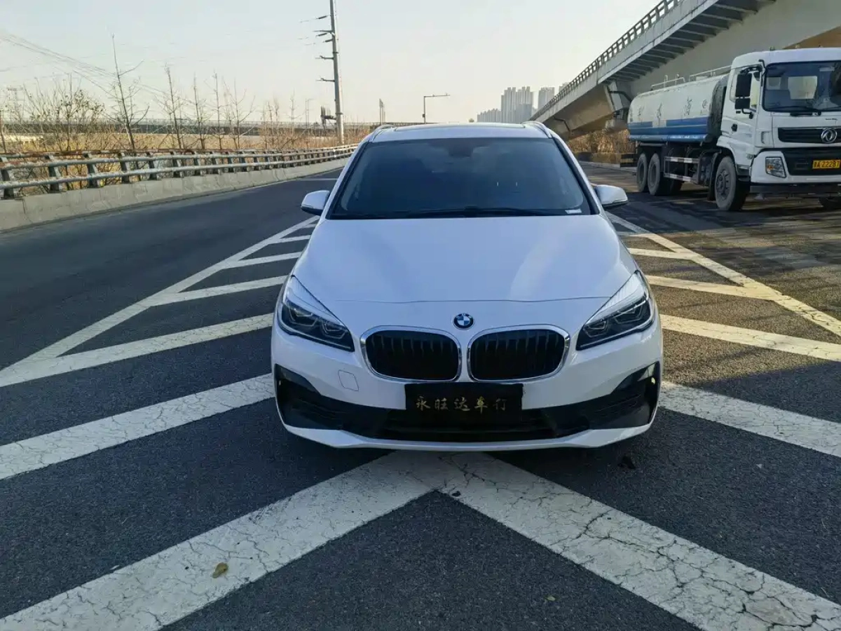 BMW 2-SERIES STATION WAGON