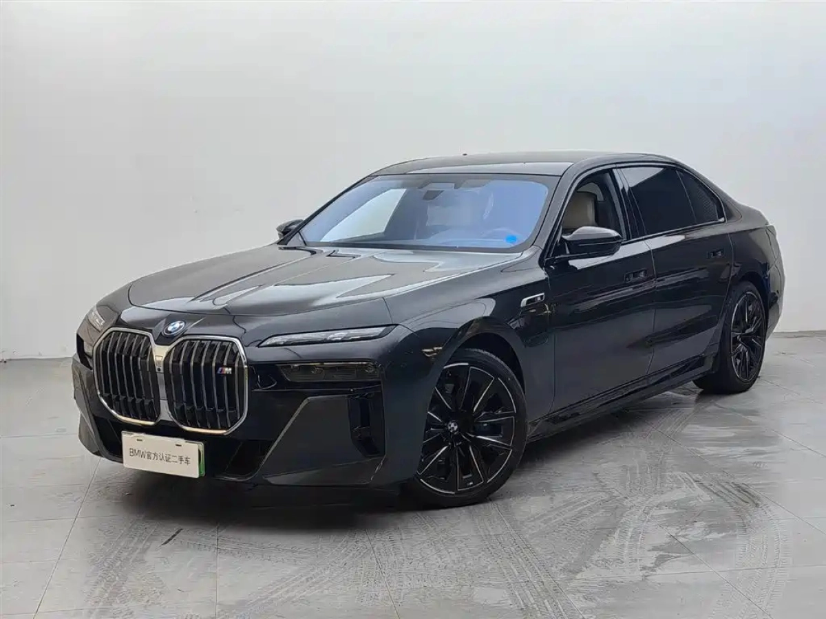 BMW I7 M70L