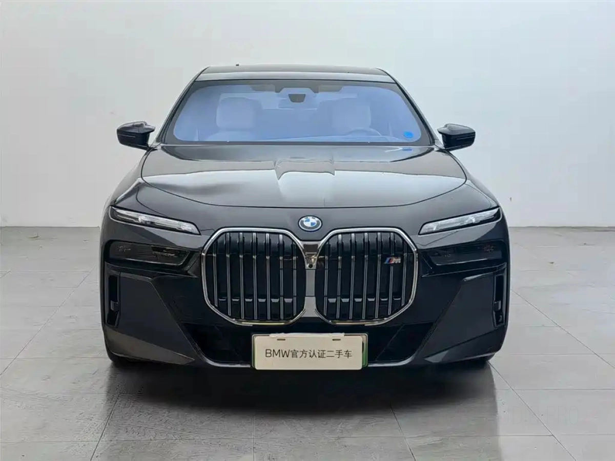 BMW I7 M70L