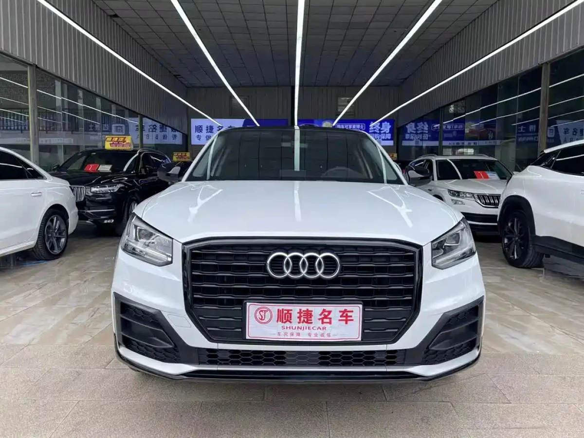 AUDI Q2L